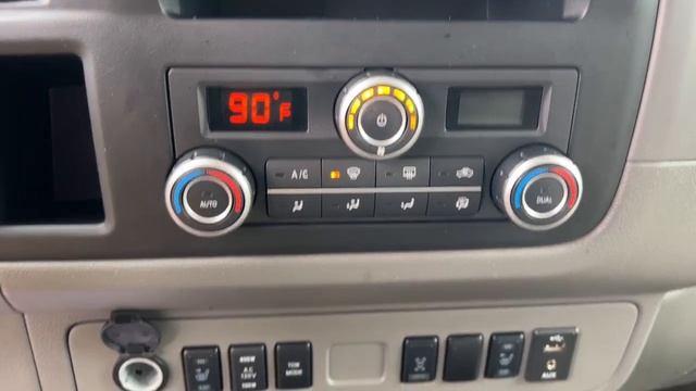 2019 Nissan NV_Passenger Jacksonville, Orange Park, Gainesville, St. Augustine, Kingsland, FL KN850 смотреть онлайн