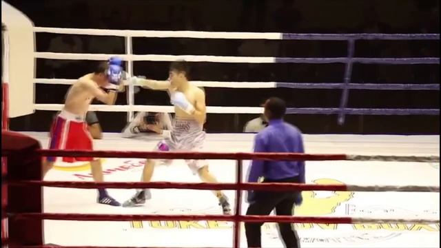 17 летний Айдос Медет из Казахстана дебютировал на профи ринге смотреть онлайн