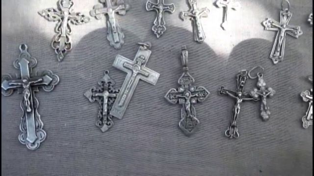 Куча найденных серебряных крестов! смотреть онлайн