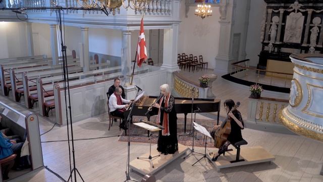 Johann Sebastian Bach: Sonata G Major BWV 1032 - Petri/Perl/Esfahani смотреть онлайн