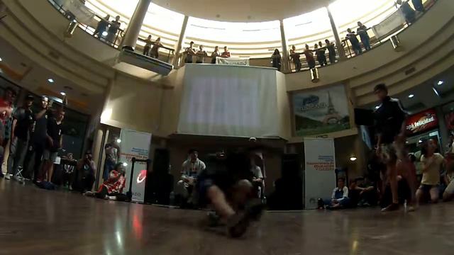 "Dinamic Battle" Venado Tuerto 1° ronda / BBoy Maxi vs BBoy Lichi смотреть онлайн