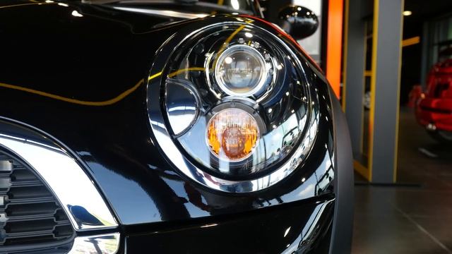 BMW & Mini in 4K Detail - Panasonic GH4 @BMW_UK @BMWGroup @MINI @bmw смотреть онлайн