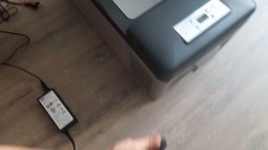 Автомобильный компрессорный холодильник 12/220В.Обьем 15L.Обзор Часть 1.