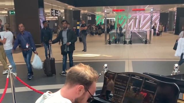 TOP 5 Pianoforte aeroporto Fiumicino Roma FCO смотреть онлайн