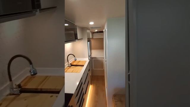 MOTORHOME SPRINTER 413 CDI смотреть онлайн