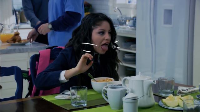 Luz, Cámara... ¡Ups! #3 | Soy Luna 2 смотреть онлайн