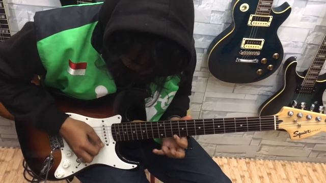 Rare Squier Affinity Stratocaster Series 20th Anniversary Tahun 2001 Made In Indonesia смотреть онлайн