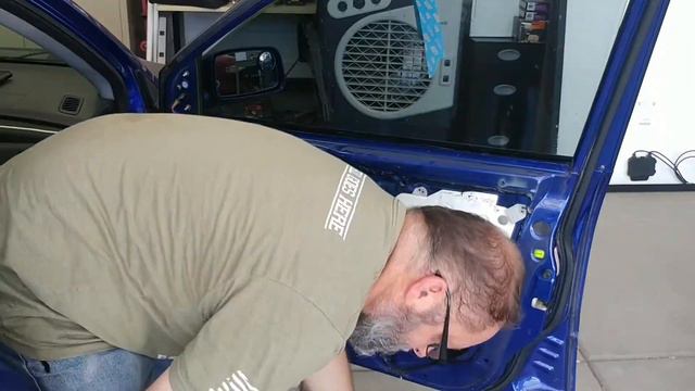 2006 Mitsubishi Evo 9 window regulator replacement DIY смотреть онлайн