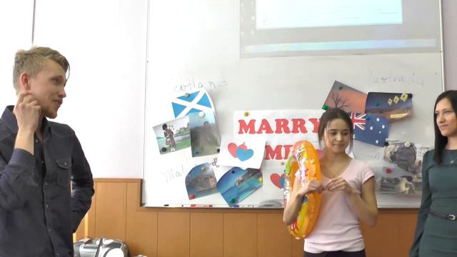 группа Pre-Intermediate (клуб 25.04.2015) смотреть онлайн