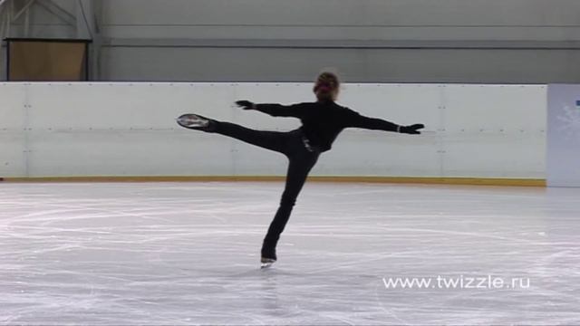 Тулуп (1 оборот) в исполнении Аделины Сотниковой смотреть онлайн