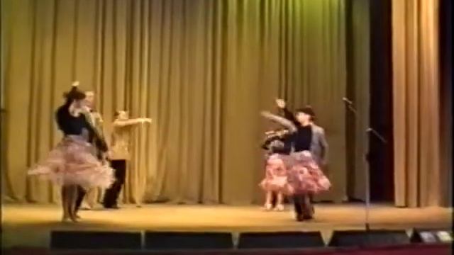 Композиция "Танцующий XX век", апрель 2001 г., ДК Моряков смотреть онлайн