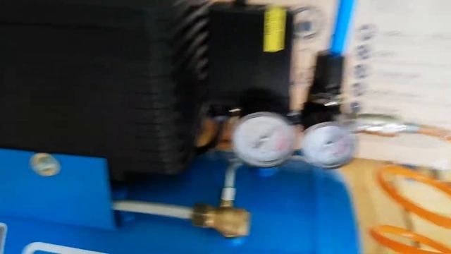 Распаковка - Воздушный компрессор DGM AC-127 смотреть онлайн