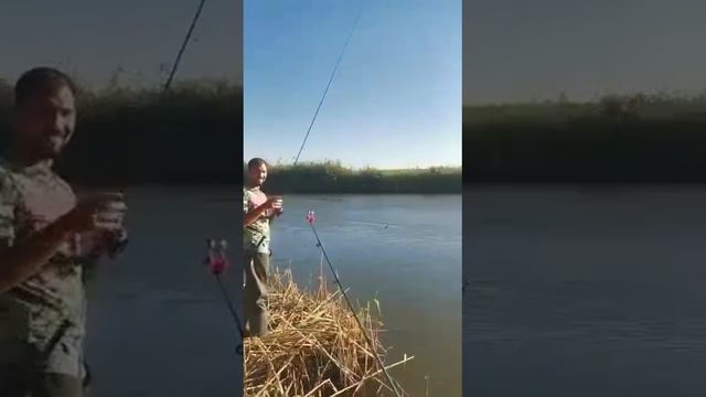 ВКС на рыбалке. Донбасс смотреть онлайн