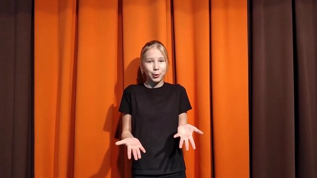 Что делают скамейка и навес на автобусной остановке?