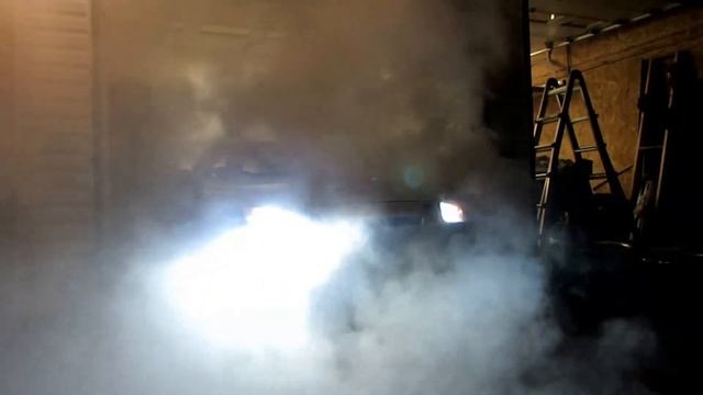 Toyota Soarer 2JZ Garage Burnout Inauguration смотреть онлайн