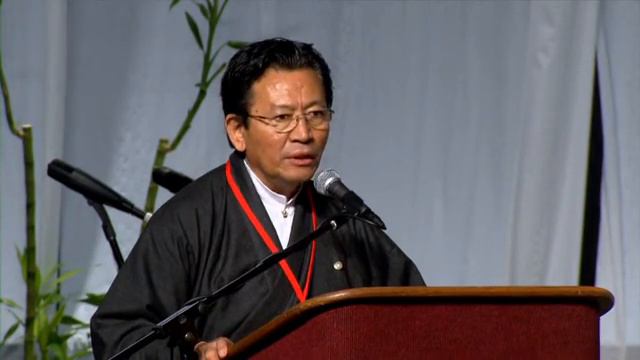 His Holiness the Dalai Lama speech & Cultural Show 11/05/2014 part 2 смотреть онлайн