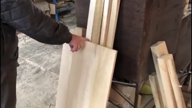 Кадры с производства дверей из массива - часть 1 смотреть онлайн