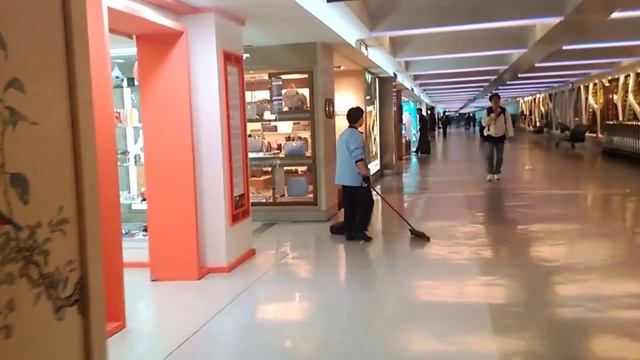 Taipei - Taoyuan International Airport смотреть онлайн