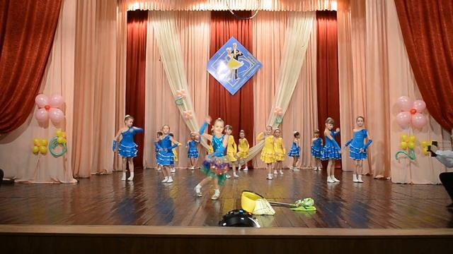 "Золушка" смотреть онлайн