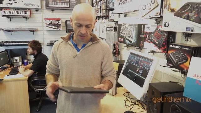 Numark Mixtrack Edge With DJ Tutor