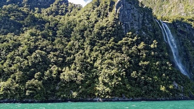 Евангелие дня. Собор Архистратига Михаила и прочих Небесных Сил бесплотных. (21.11.2020) смотреть онлайн