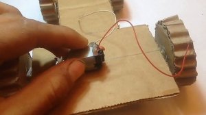 Как сделать трактор из картона своими руками?