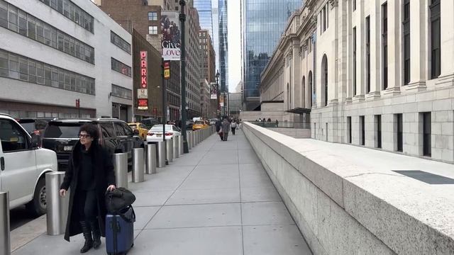 Midtown Manhattan, New York City _ January 2023 смотреть онлайн