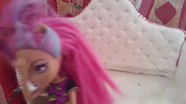 что делают наши кукляхи в свободное время ?! смотреть онлайн