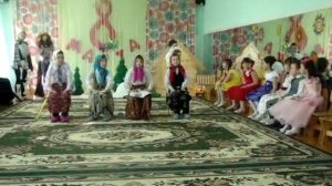 8 марта утренник. Танец "бабушки-старушки"