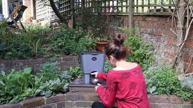Bokashi Composting in less than 5 MINUTES смотреть онлайн