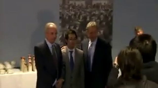Sven Goran Eriksson has been sacked as manager of Leicester смотреть онлайн