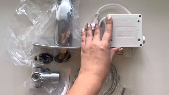 Сенсорный смеситель для инвалидов с термостатом для оснащения санузлов смотреть онлайн