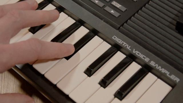 Realistic Concertmate Rhythm Box meets Yamaha VS200, Casio MT400V and Casio MT52 - January Jam смотреть онлайн