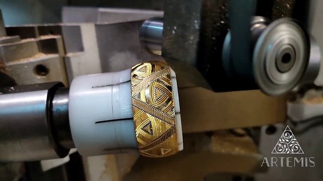 how it's made with cnc machine.the best-selling 18-karat gold bangle design смотреть онлайн