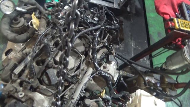 Проверка давления масла и компрессии в двигателе D4EB 5769641 смотреть онлайн