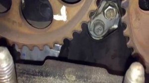 Замена датчика распредвала Авео 1,6 16кл. Шанхай.