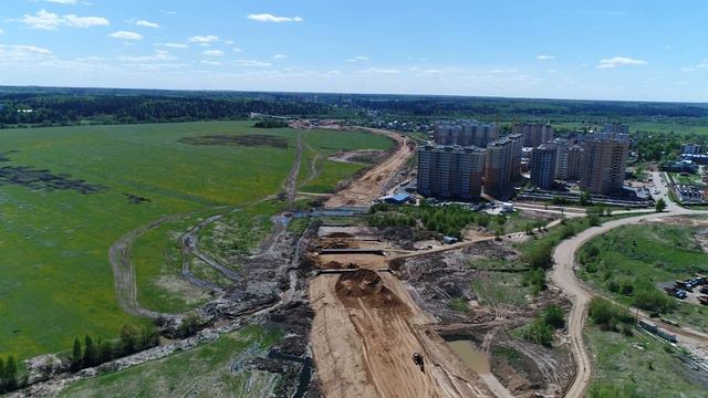 Эстакада ЦКАД на участке мкр. Супонево - мкр. Восточный в городе Звенигород, МО, Россия 2017-05-22 смотреть онлайн