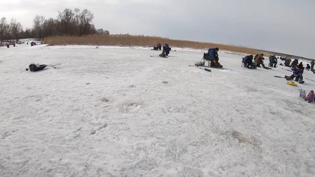 Рыбалка на Белом Озере, закрытие зимнего сезона. смотреть онлайн