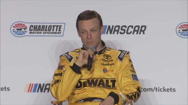 Matt Kenseth makes some funnies смотреть онлайн