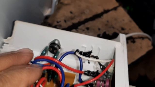 Обогреватель Element: трещит, выбивает автоматы.