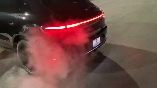 2021 PORSCHE MACAN GTS (Cold start/ Exhaust)? смотреть онлайн
