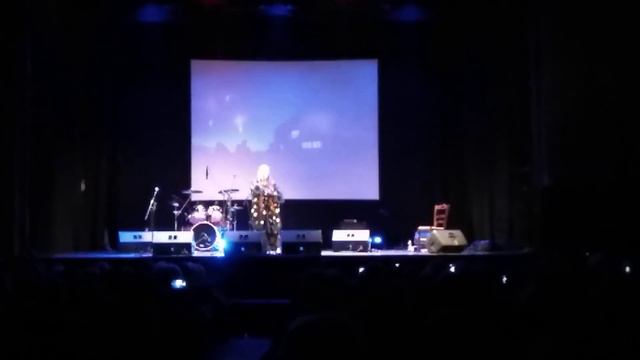 Iskra Menarini, Silent Night, 9/12/2019 смотреть онлайн