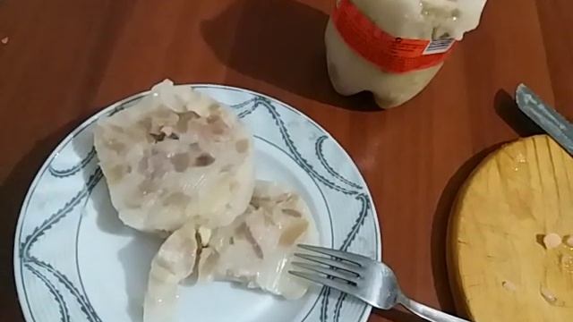 ИЗГОТОВЛЕНИЕ ХОЛОДЦА ИЗ ГОВЯЖЬИХ НОЖЕК В ПЛАСТИКОВОЙ БУТЫЛКЕ !СМОТРИТЕ ВИДЕО! смотреть онлайн