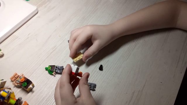 Как собрать олд Бони из лего. смотреть онлайн