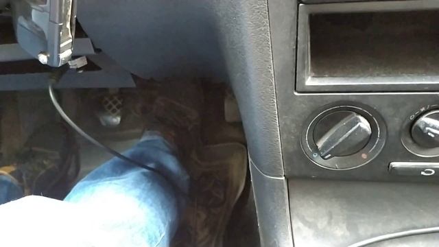 Прокачка АБС с помощью Васи диагноста!Как прокачать тормоза на шкода,фольксваген,сеат,ауди??? смотреть онлайн