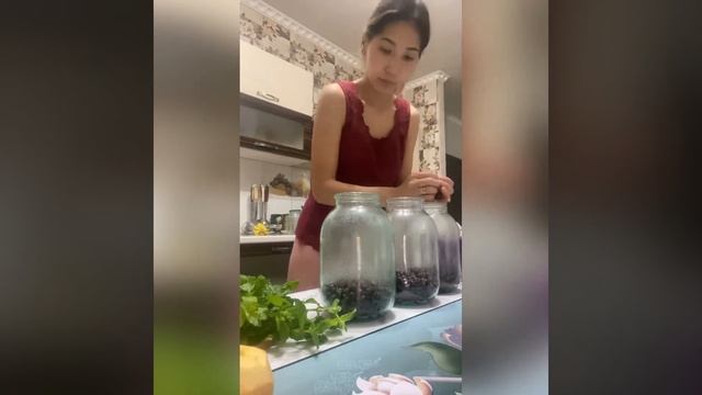 Компот из смородины.Қарақаттан компот.Ең оңай компот?.Қазақша рецепт смотреть онлайн