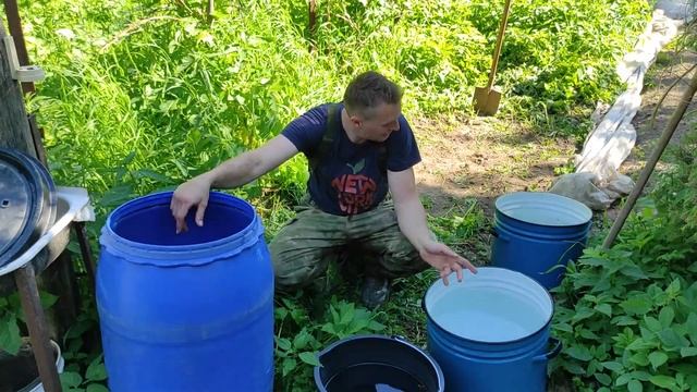 Делаю стойку под пластиковую бочку для автополива грядок. смотреть онлайн