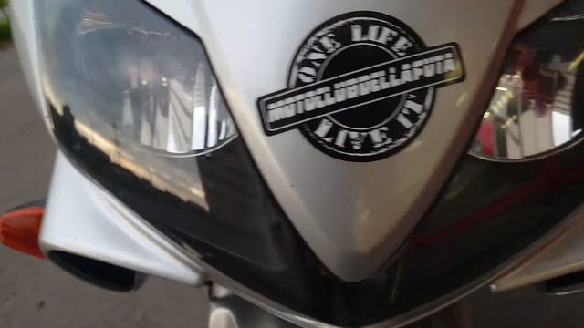 Honda CBR600 F4i (2002) без пробега по РФ из Италии смотреть онлайн