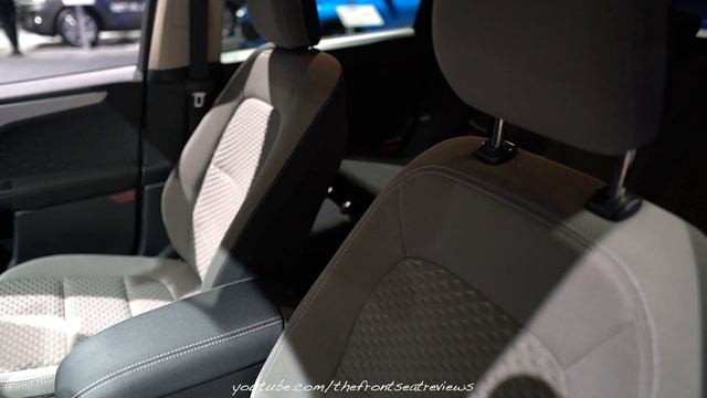 2020 Ford Escape SE Exterior and Interior Walk Around смотреть онлайн