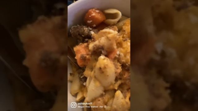 Sweet potato Mac ? #healthyeating #fitnessgoals #healthydinner #healthydinnerrecipe #healthyeats смотреть онлайн